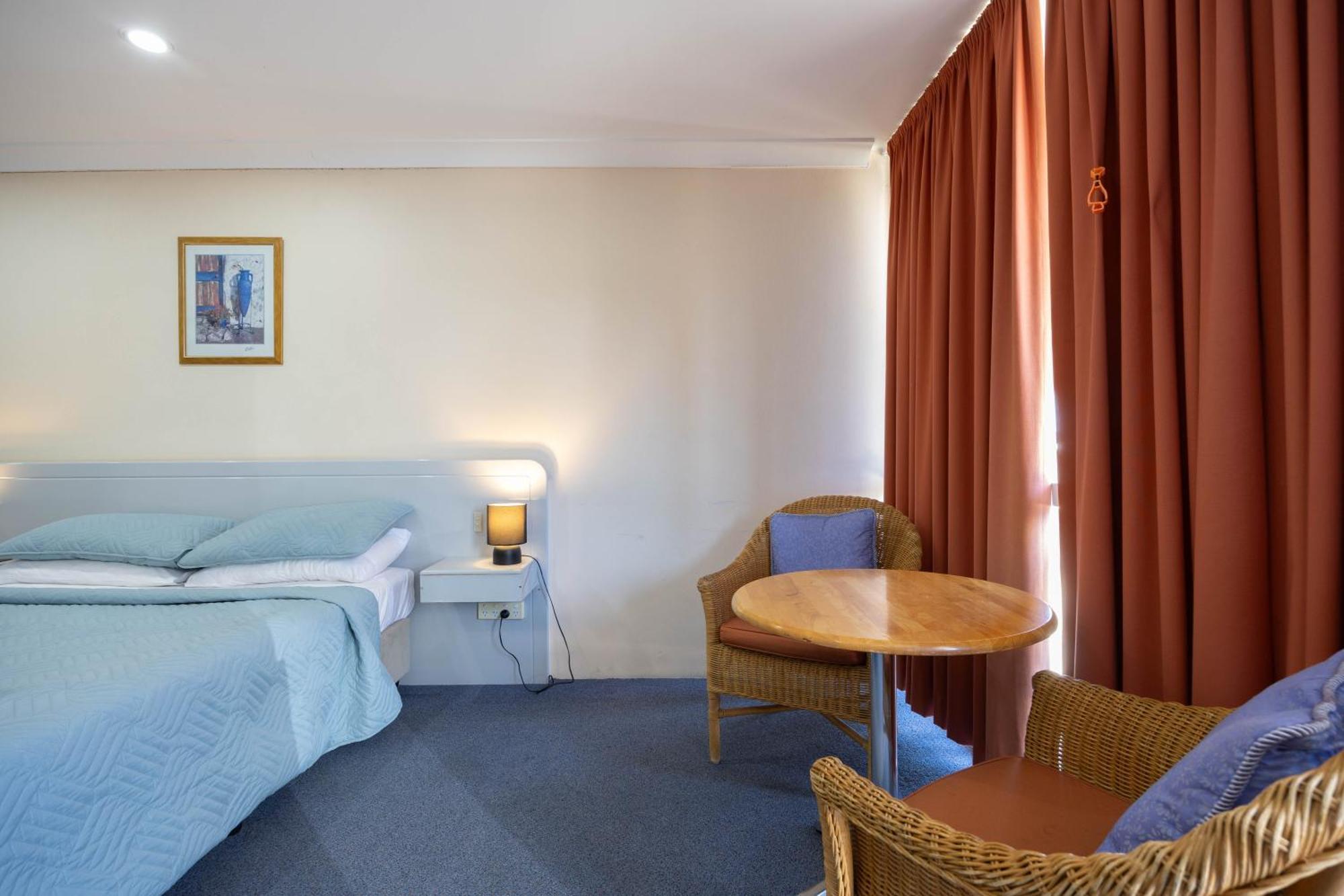 וורוויק Alexander Motel מראה חיצוני תמונה