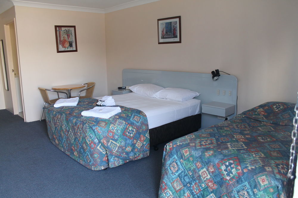 וורוויק Alexander Motel מראה חיצוני תמונה