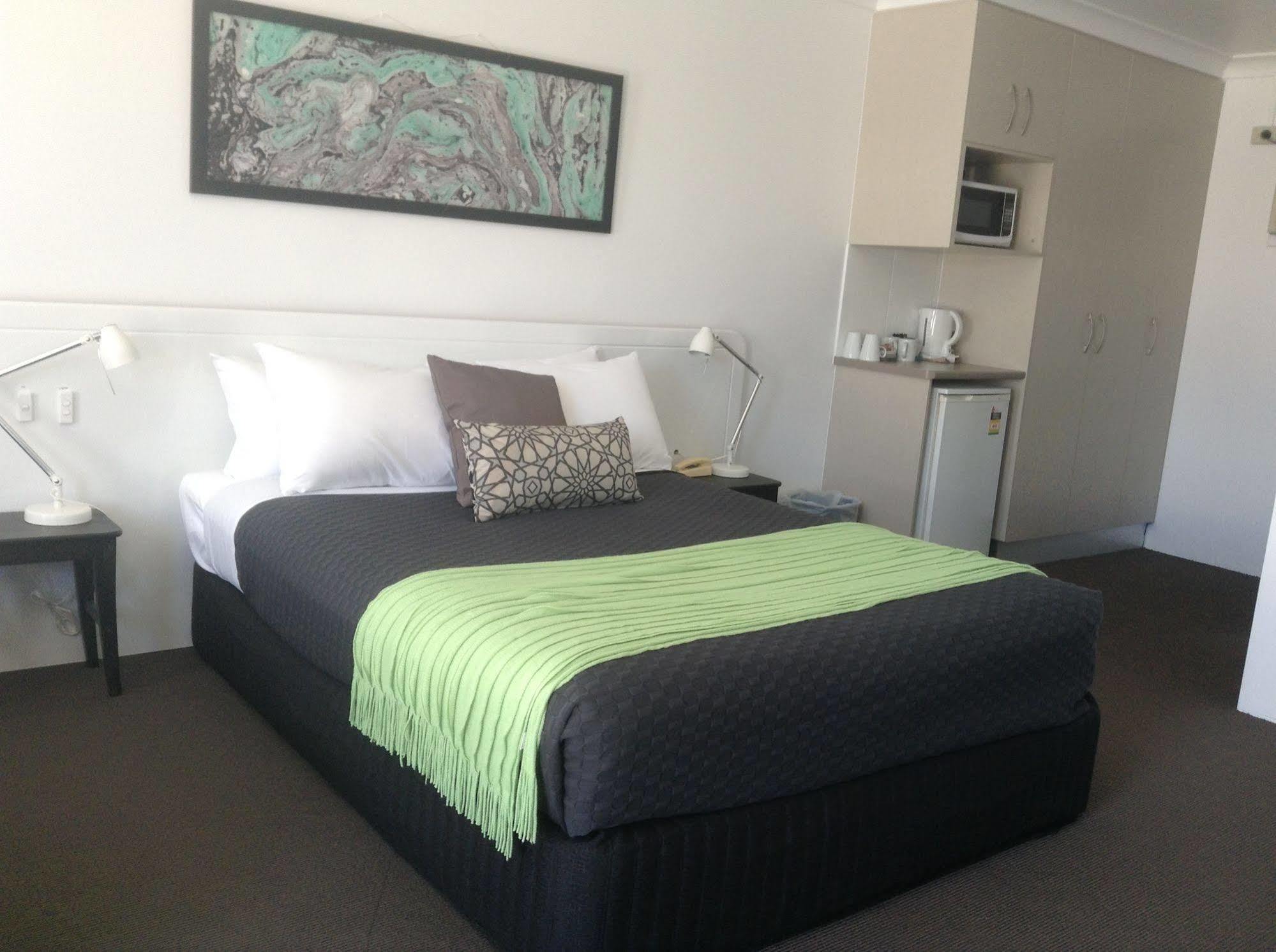 וורוויק Alexander Motel מראה חיצוני תמונה